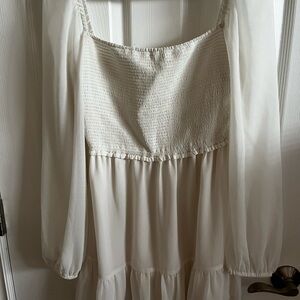 Elegant White Long Sleeve Dress